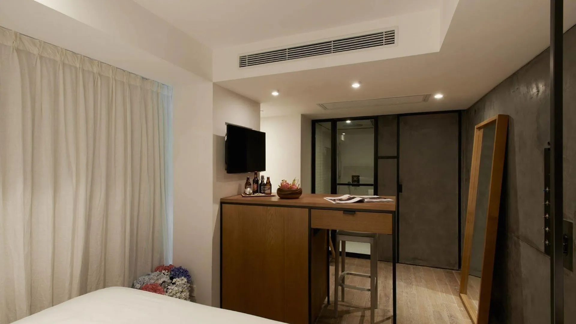 Отель Hmlet Austin Avenue Гонконг 4*,  Китай