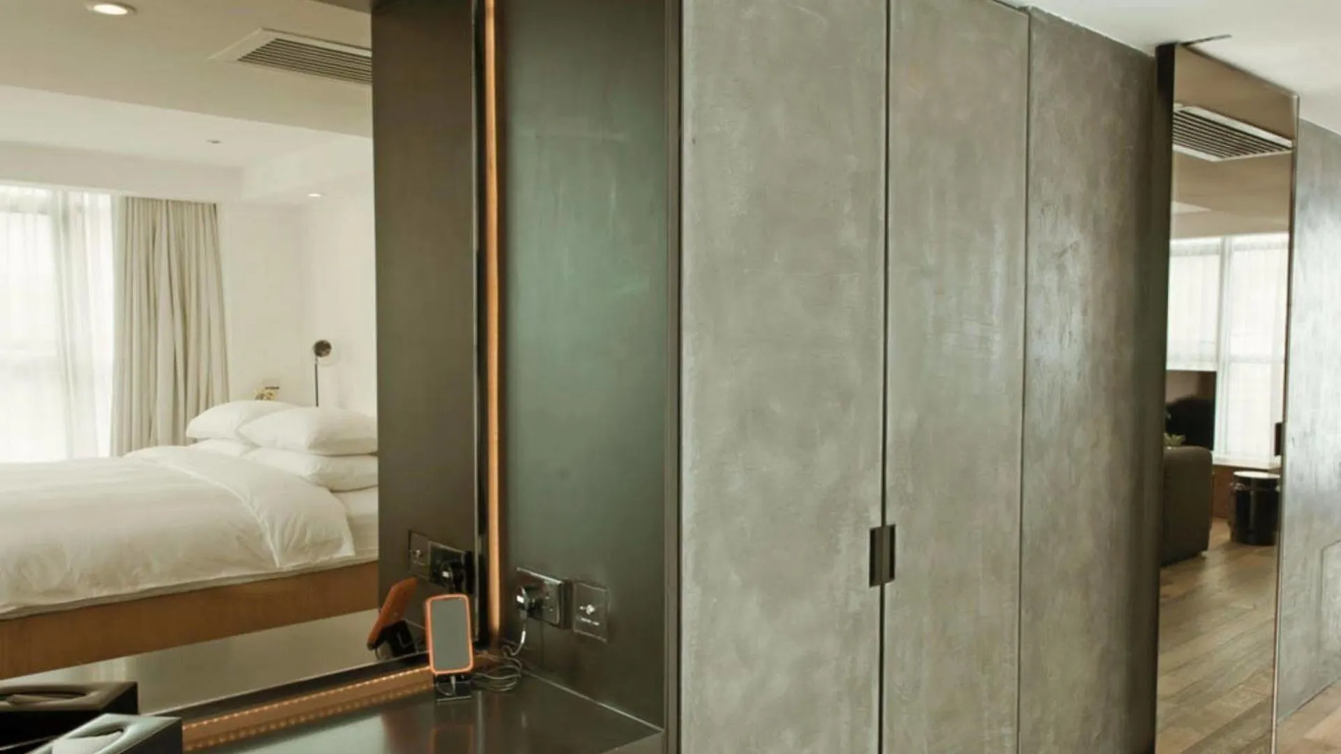 Отель Hmlet Austin Avenue Гонконг Китай