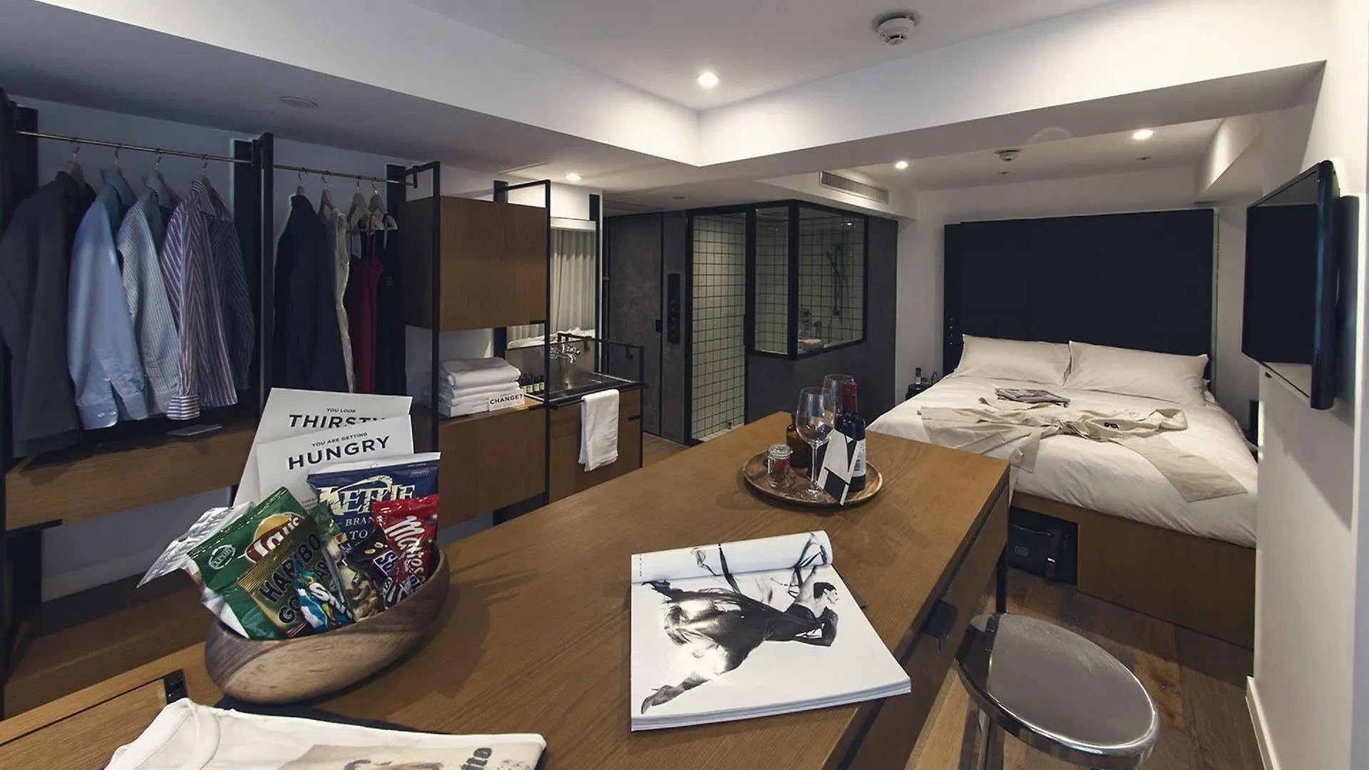 Отель Hmlet Austin Avenue Гонконг Китай